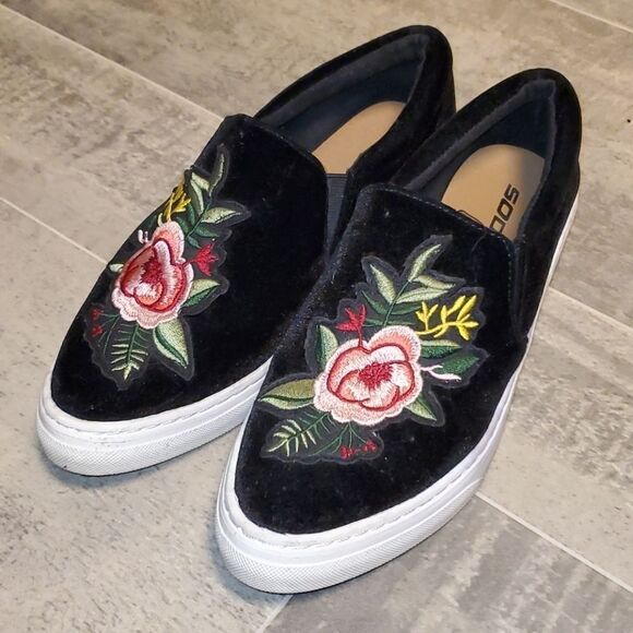 Black Velvet Embroidered Slip On Loafers - Picture 3 of 5